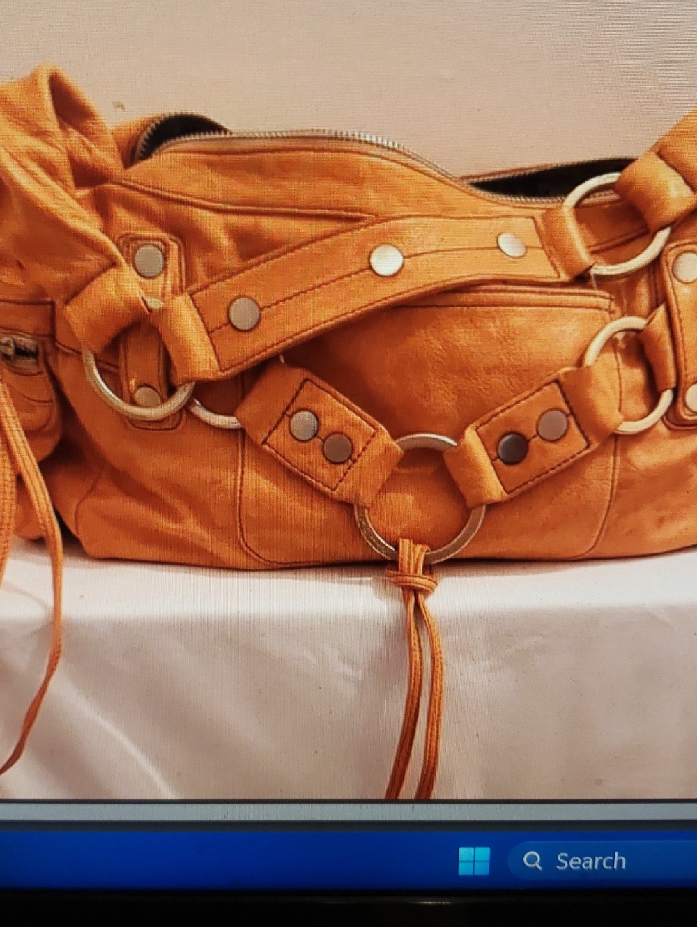 Junior Drake Women's 100% Leather Shoulder Bag In Camel